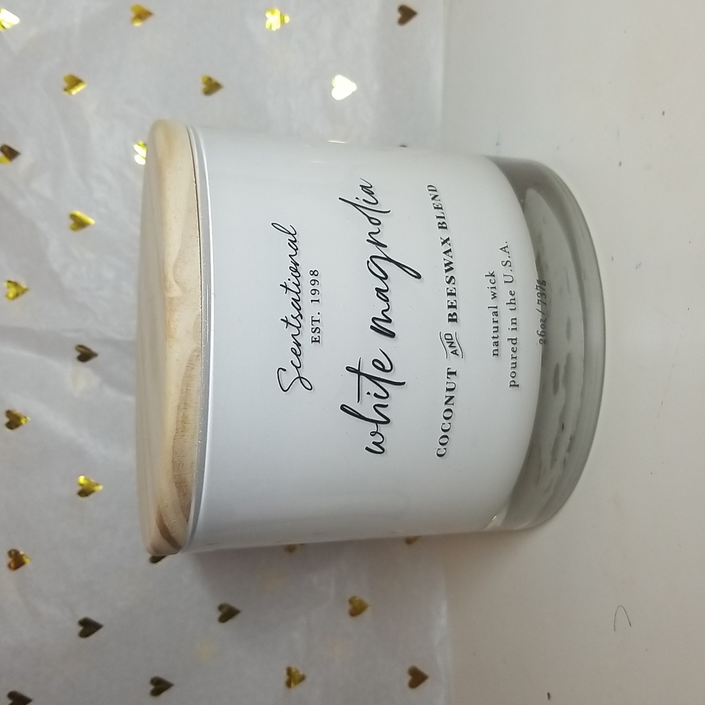 Brand New Scentsational White Magnolia Coconut & Beeswax Blend Candle